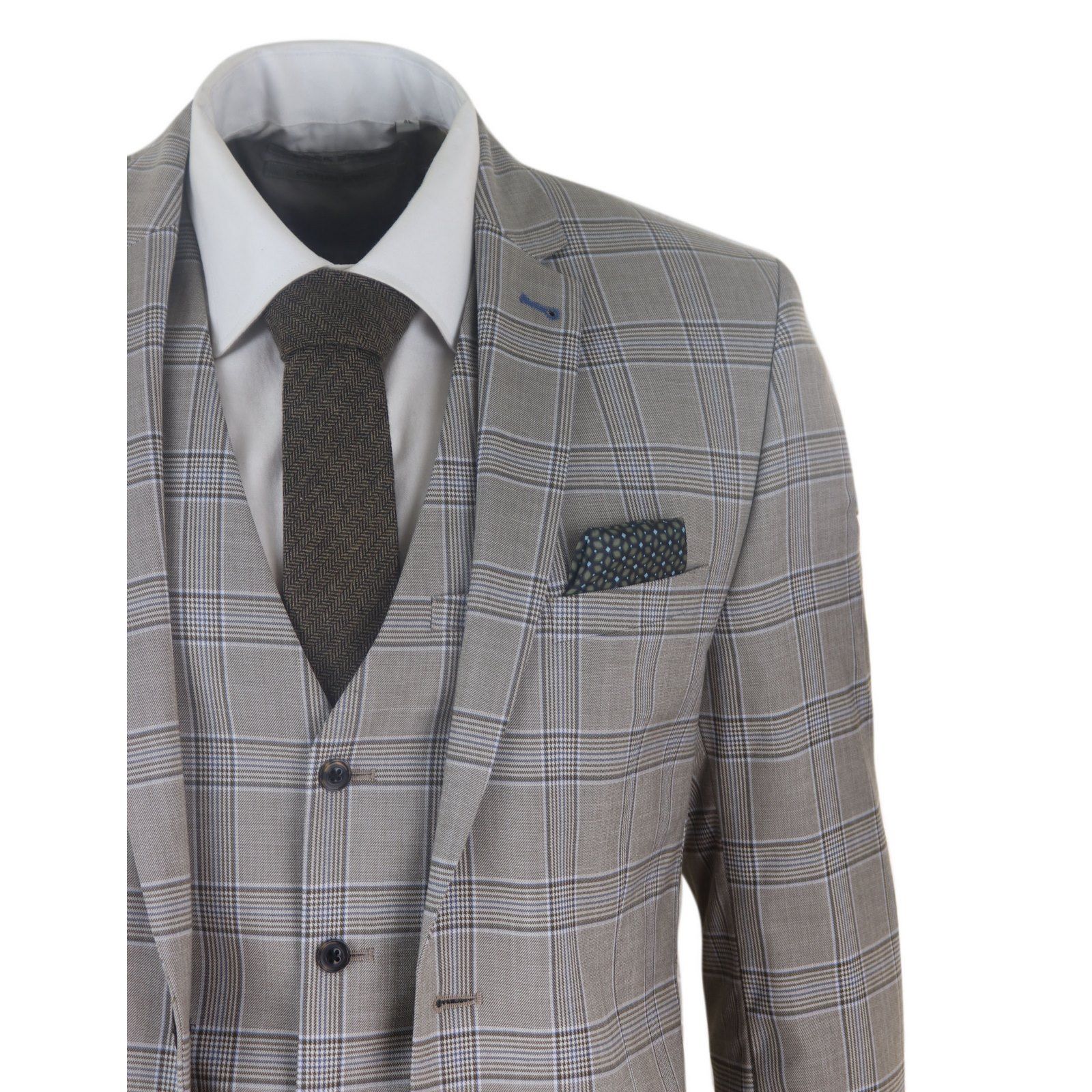 Traje clásico de tres piezas para hombre en color beige.