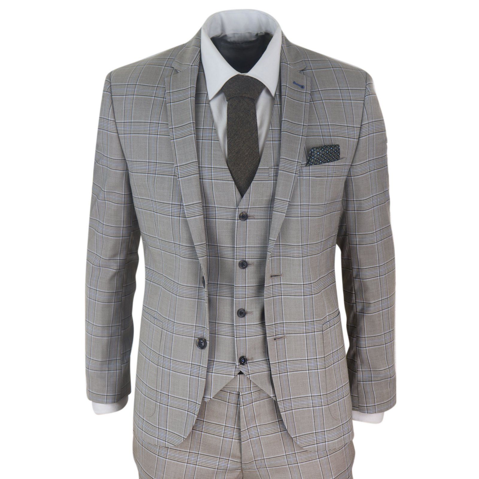 Traje clásico de tres piezas para hombre en color beige.