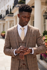 Corbata de hombre color beige liso, estrecha.