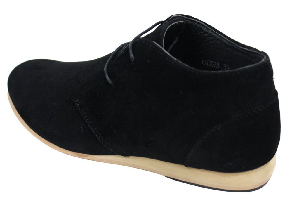 Botas de hombre negras, beige, marrón y azul marino, estilo desert boots, de ante, de caña alta, estilo Chelsea.
