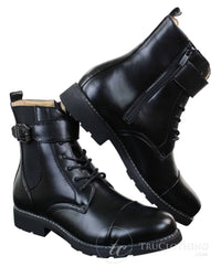 Botines negros de estilo militar para hombre, con cremallera, cordones y hebilla.