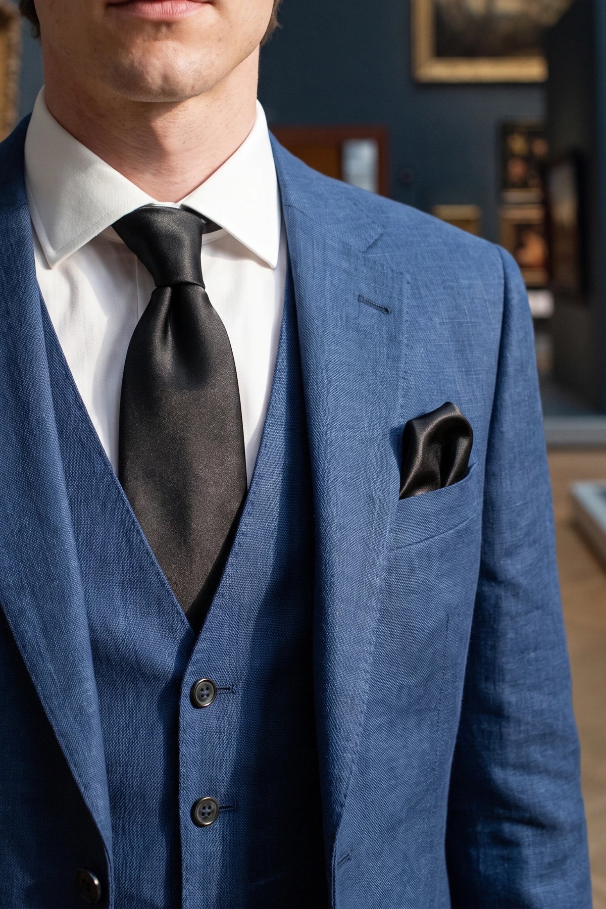 Conjunto de corbata negra para hombre con pañuelo de bolsillo y gemelos.