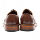 Zapatos de vestir tipo brogue de cuero marrón para hombre