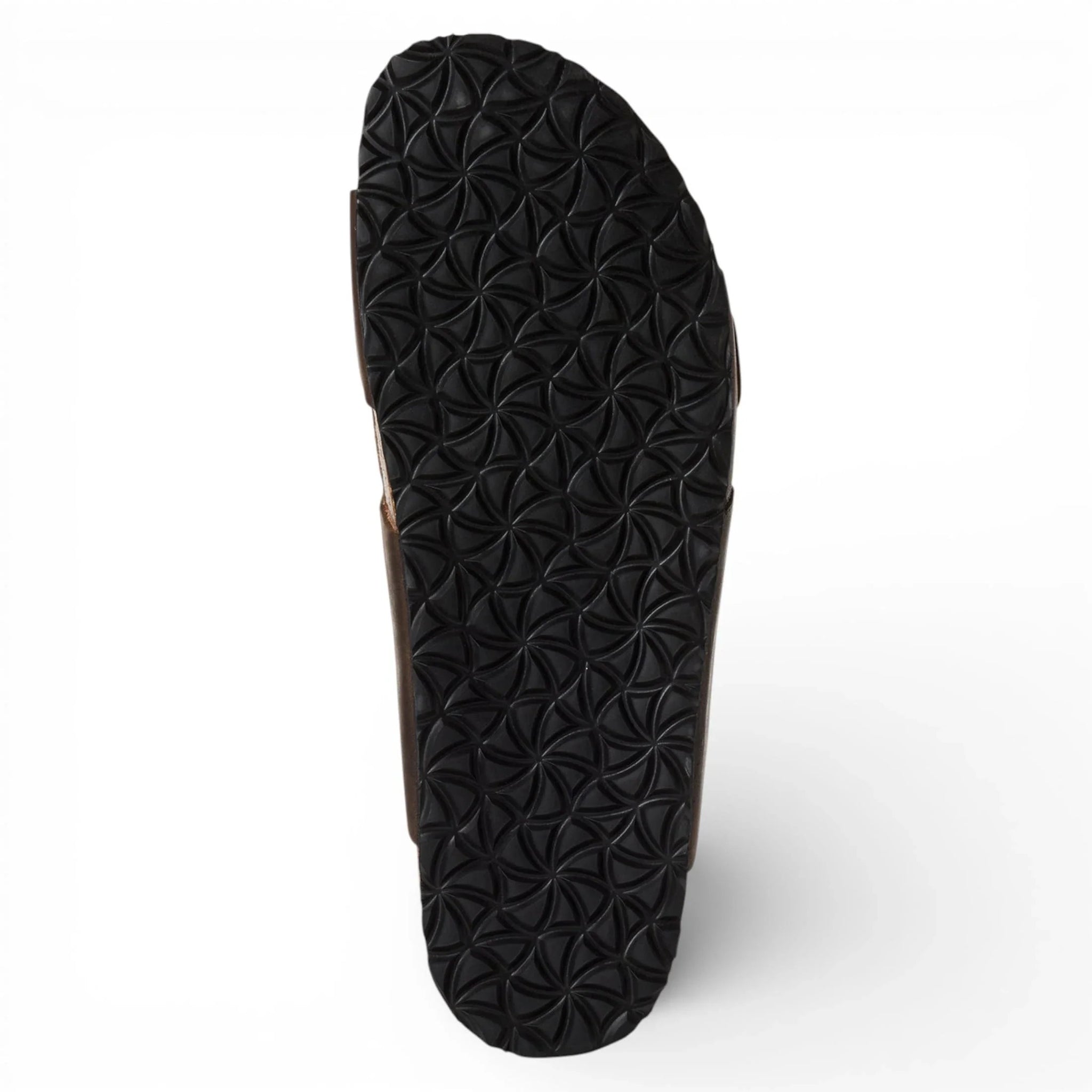 Sandalias tipo pantufla de cuero marrón para hombre con plantilla ajustable.