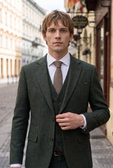 Corbata de hombre de tweed marrón con estampado de espiga.