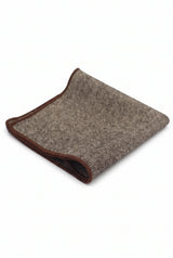 Pañuelo de bolsillo para hombre de mezcla de lana y tweed marrón.