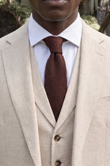 Corbata de poliéster de punto color burdeos para hombre