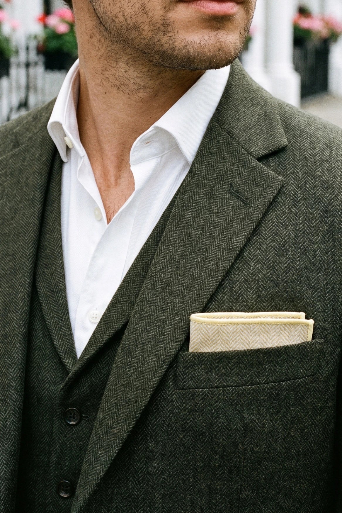 Pañuelo de bolsillo para hombre de mezcla de lana y tweed color champán.