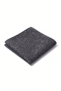 Pañuelo de bolsillo para hombre de mezcla de lana y tweed color carbón.