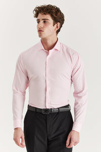 Camisa de vestir clásica para hombre con cuello abierto y puños dobles - Rosa