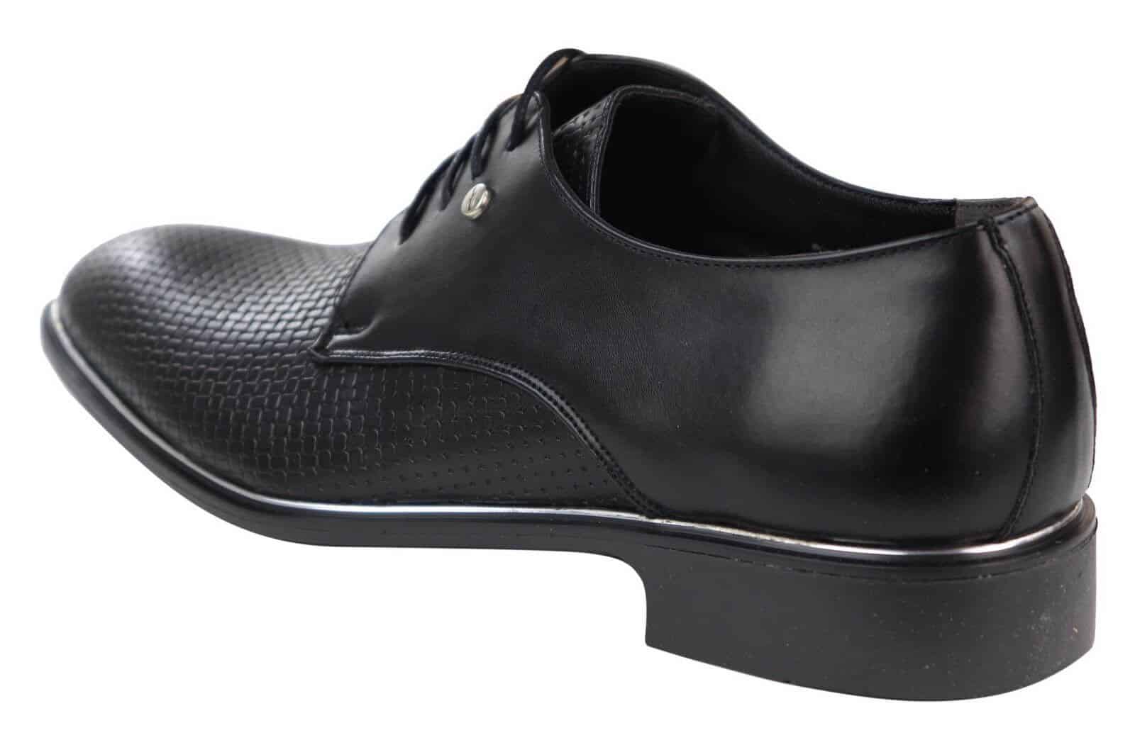 Zapatos de hombre con cordones clásicos
