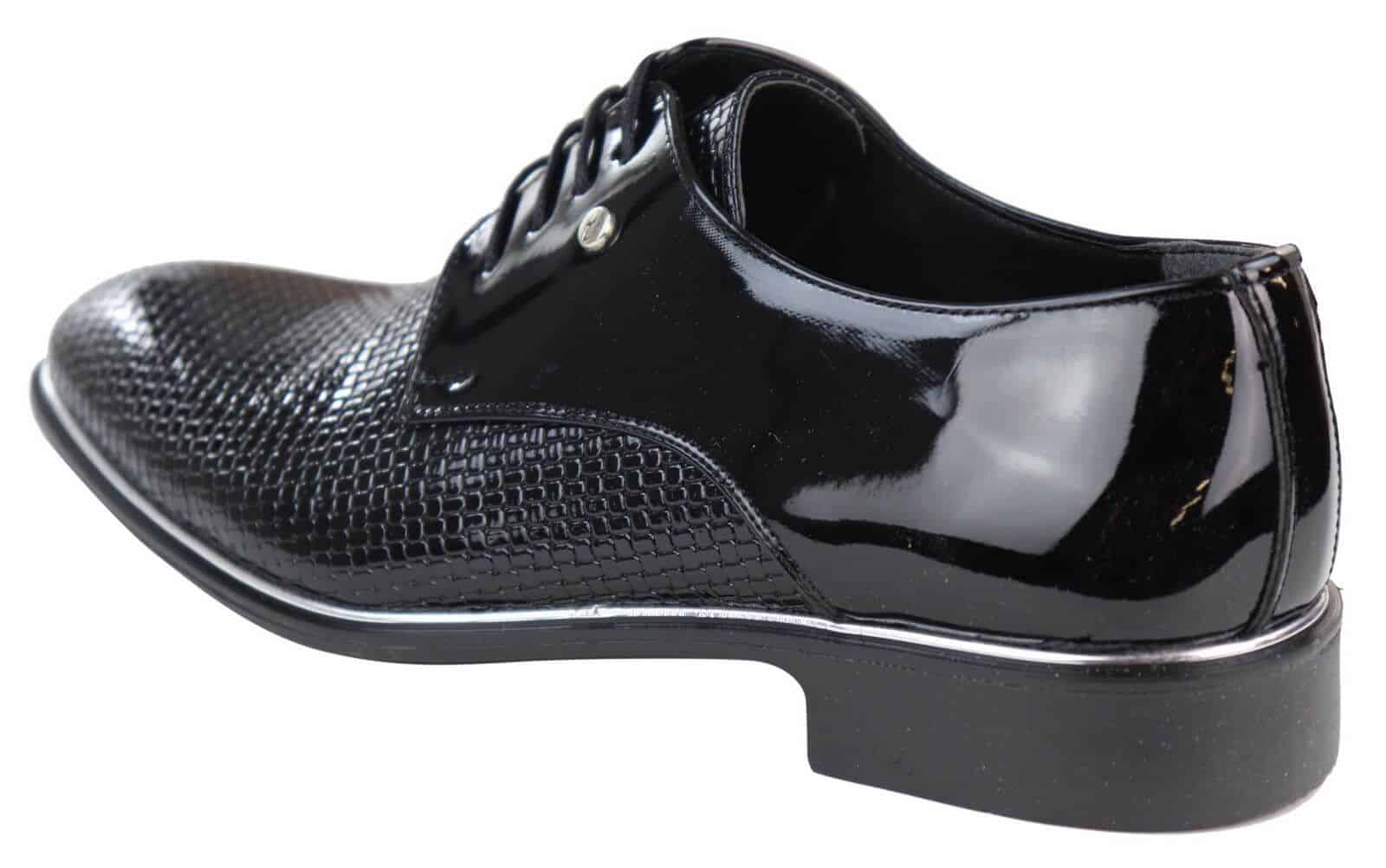 Zapatos de hombre con cordones clásicos