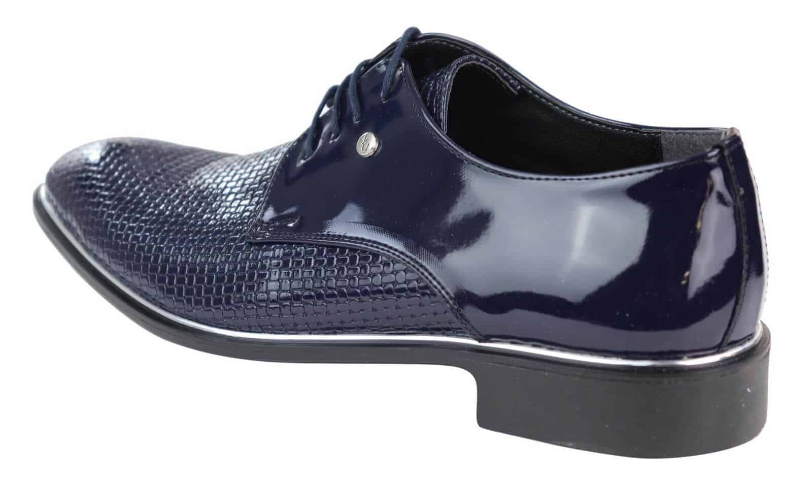 Zapatos de hombre con cordones clásicos