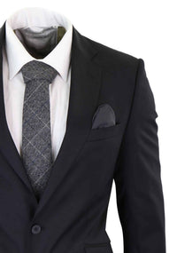 Traje formal clásico de dos piezas para hombre, color negro liso.