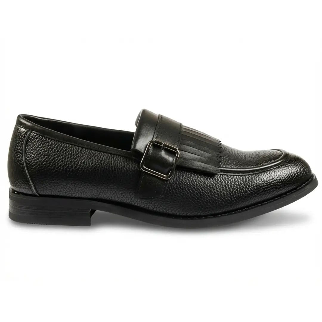 Mocasines sin cordones con hebilla y flecos para hombre