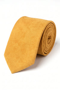 Corbata de hombre con acabado de gamuza dorada