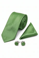 Conjunto de corbata verde para hombre con pañuelo de bolsillo y gemelos a juego.