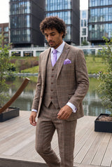Conjunto de corbata de hombre color lavanda