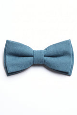 Pajarita doble de color azul claro para hombre
