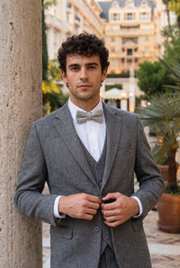 Pajarita de tweed gris claro para hombre