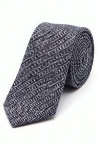 Corbata de tweed de mezcla de lana con estampado de espiga azul marino para hombre