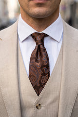 Corbata azul marino con estampado paisley para hombre