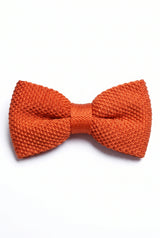 Pajarita de punto naranja para hombre