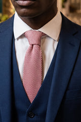 Corbata de punto rosa para hombre