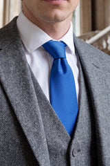 Corbata estrecha de 6 cm para hombre, color azul marino.
