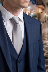 Corbata plateada delgada de 6 cm para hombre, color liso.
