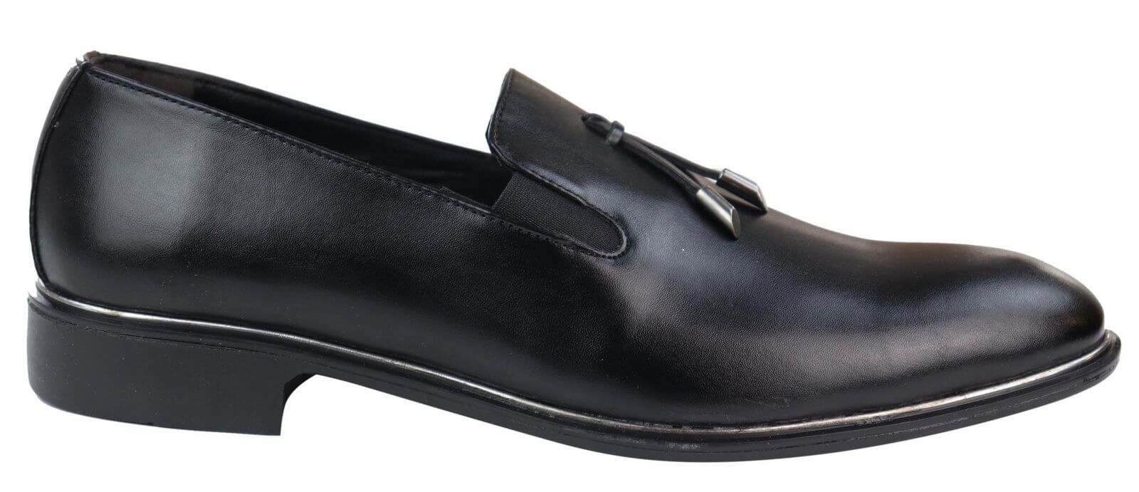 Zapatos sin cordones para hombre con borlas y detalles metálicos