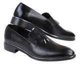 Zapatos sin cordones para hombre con borlas y detalles metálicos