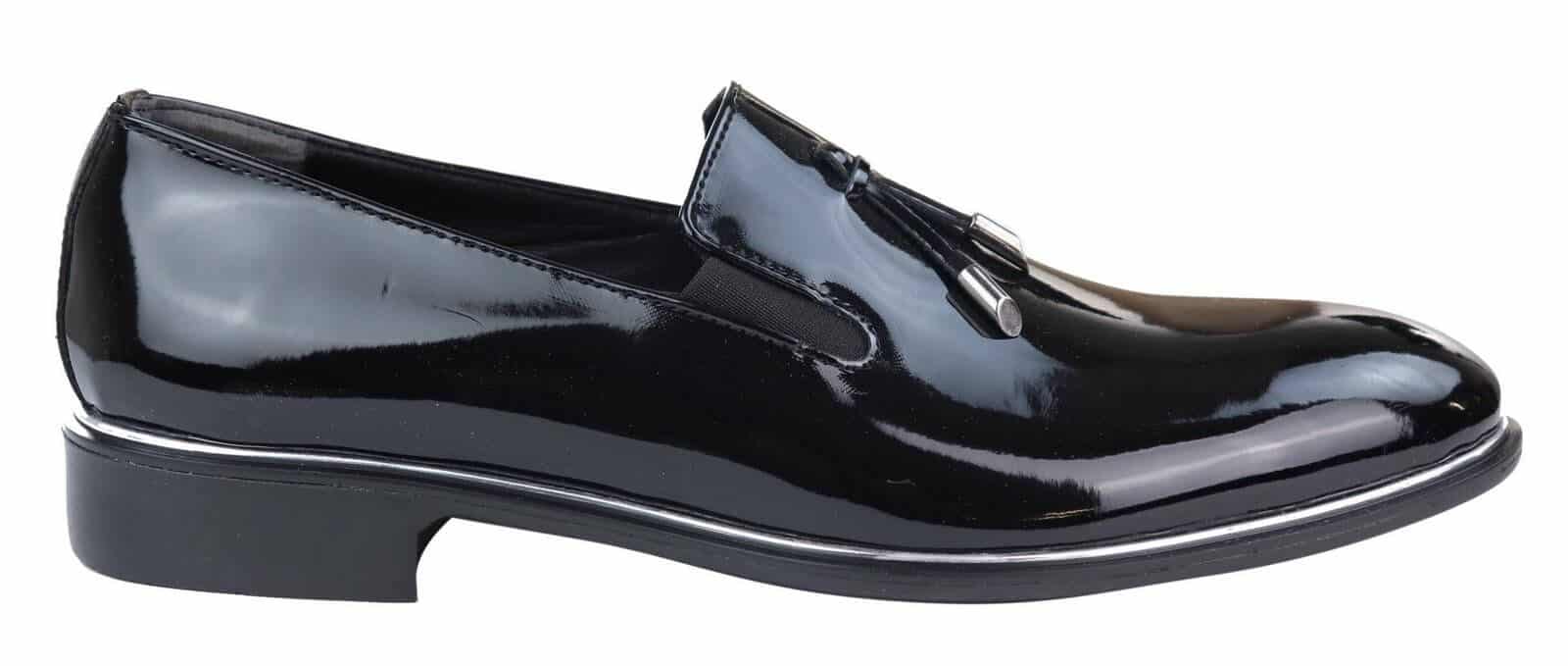 Zapatos sin cordones para hombre con borlas y detalles metálicos
