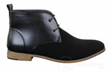 Botines Chelsea de ante negro con cordones para hombre, estilo casual elegante y formal.