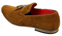 Mocasines de conducción para hombre de piel sintética de ante con borlas en color rojo, gris, azul, marrón y negro.