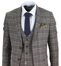 Traje de tres piezas gris a cuadros para hombre