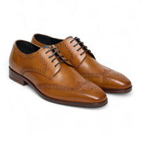 Zapatos brogue clásicos formales con cordones para hombre, de cuero marrón claro.