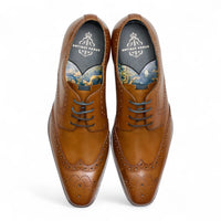 Zapatos brogue clásicos formales con cordones para hombre, de cuero marrón claro.