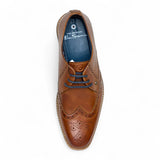 Zapatos de vestir Oxford Brogue de cuero marrón claro con puntera de ala para hombre.