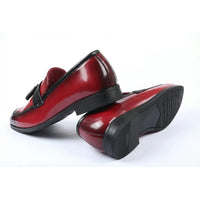 Mocasines sin cordones de alto brillo con borlas para hombre