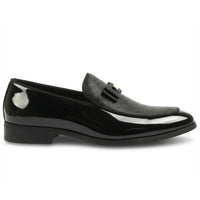 Mocasines de hombre con hebilla icónica, frontal texturizado y lazo.