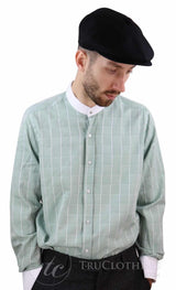 Camisa de hombre con estampado de cuadros vintage y cuello desmontable.