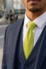 Corbata de punto amarilla para hombre
