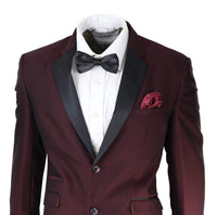 Traje de esmoquin para hombre color vino