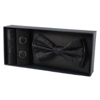 Set de regalo para hombre: pajarita negra, pañuelo de bolsillo y gemelos.