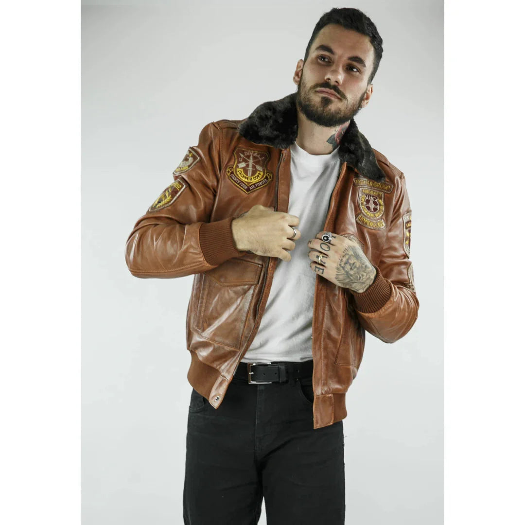 Chaqueta bomber de aviador para hombre con cuello de piel negro extraíble.
