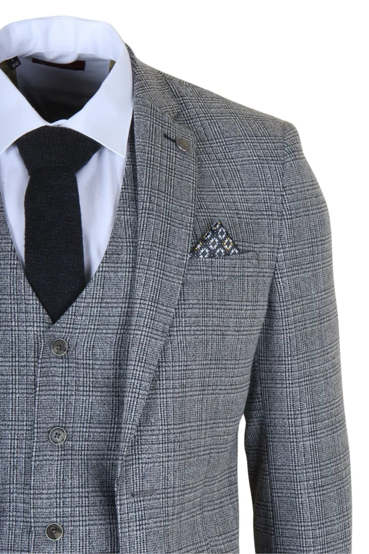 Traje de tres piezas para hombre, gris, clásico a cuadros, corte ajustado.