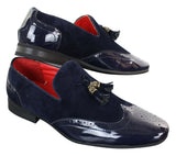 Zapatos de conducir sin cordones con borlas para hombre Patron 239-10, mocasines de piel sintética negra brillante con charol y gamuza sintética.