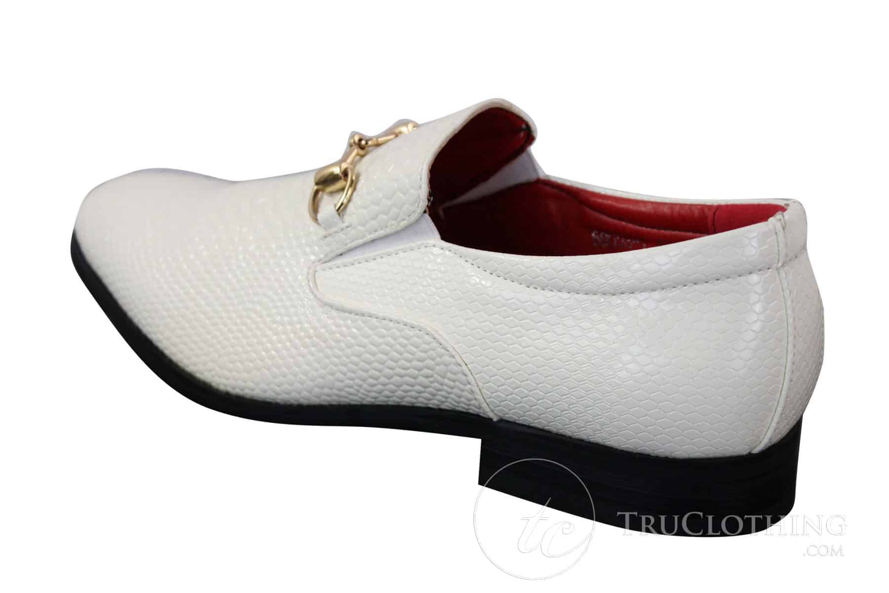 Patrón 80058 - Zapatos de hombre blancos y negros de charol brillante, sin cordones, de piel sintética con estampado de serpiente y cocodrilo, con hebilla dorada.