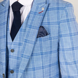 Traje de tres piezas a cuadros azul claro para hombre de Plowman